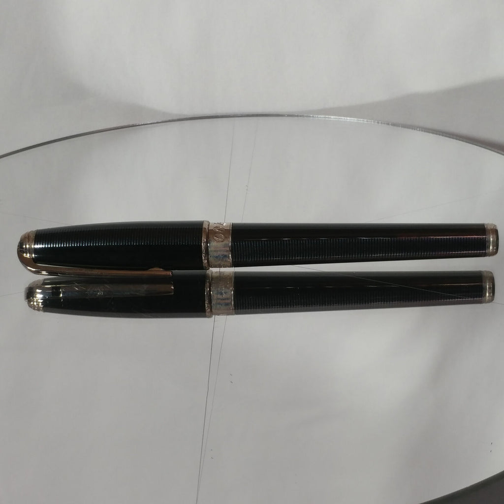 ST Dupont Casino Royale James Bond  007 Fountain Pen