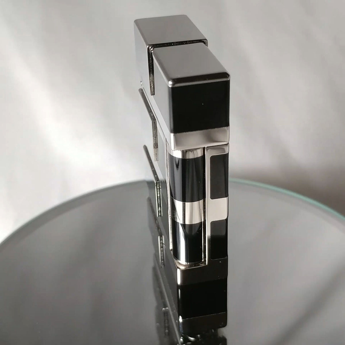 ST DUPONT CIGAR LIGHTER LINE LIGNE 2 PALLADIUM & BLACK CHINESE LACQUER