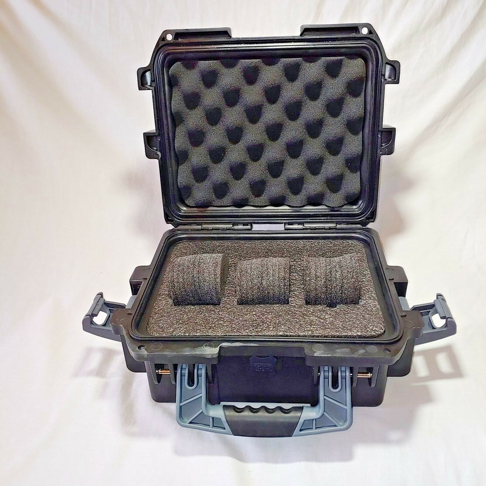 Invicta IG0097-SMIS-B 3 slot Black Plastic Watch Box Case