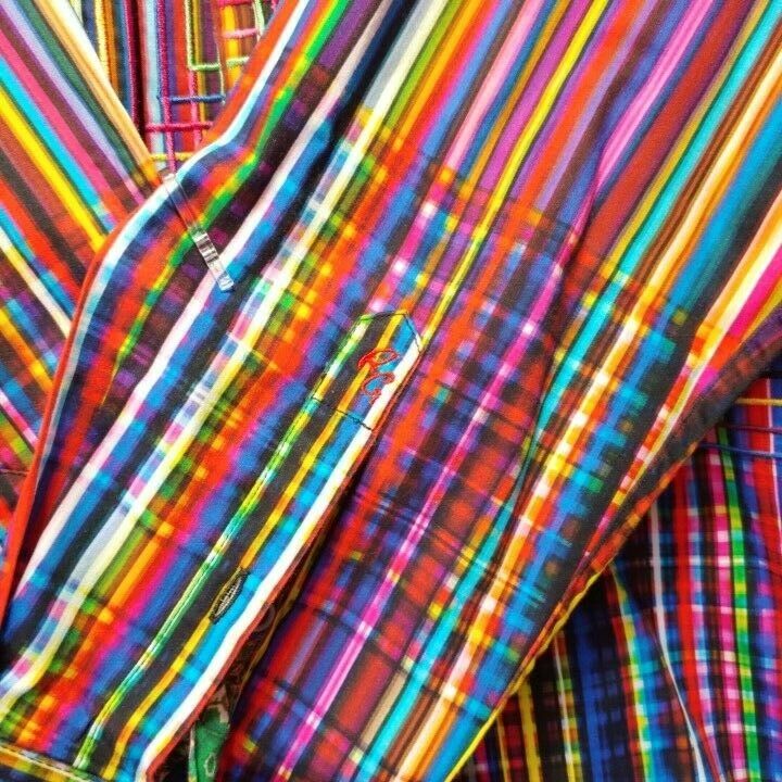 Robert Graham - Colorful Long Sleeve - Men's Medium Button Down Classic Fit