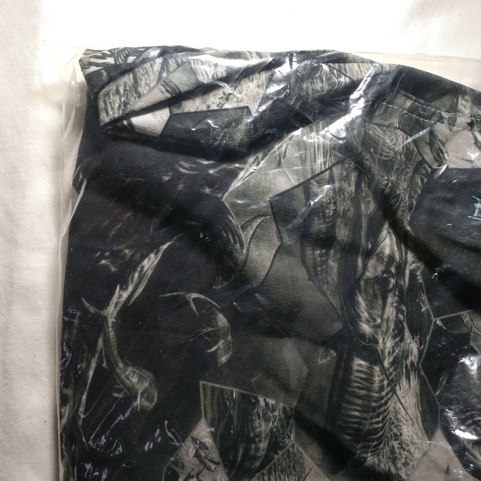 HUK | KC Scott Offshore Cell Boardshorts | Style: H2000035CGY34 | NWT