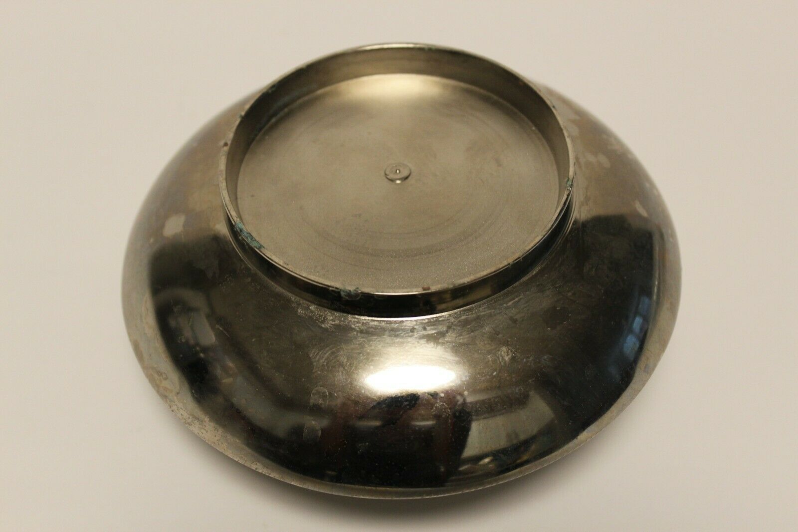 Circular Metal Ashtray