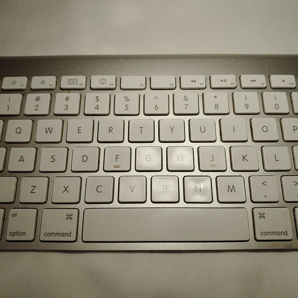 Apple - Magic Keyboard - Silver