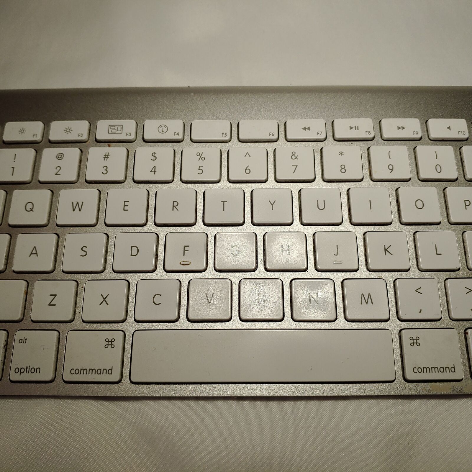 Apple - Magic Keyboard - Silver
