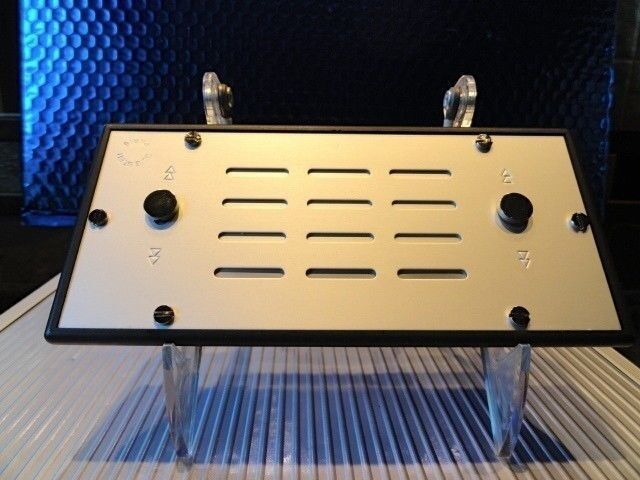 Elie Bleu Humidifier in Silver Finish