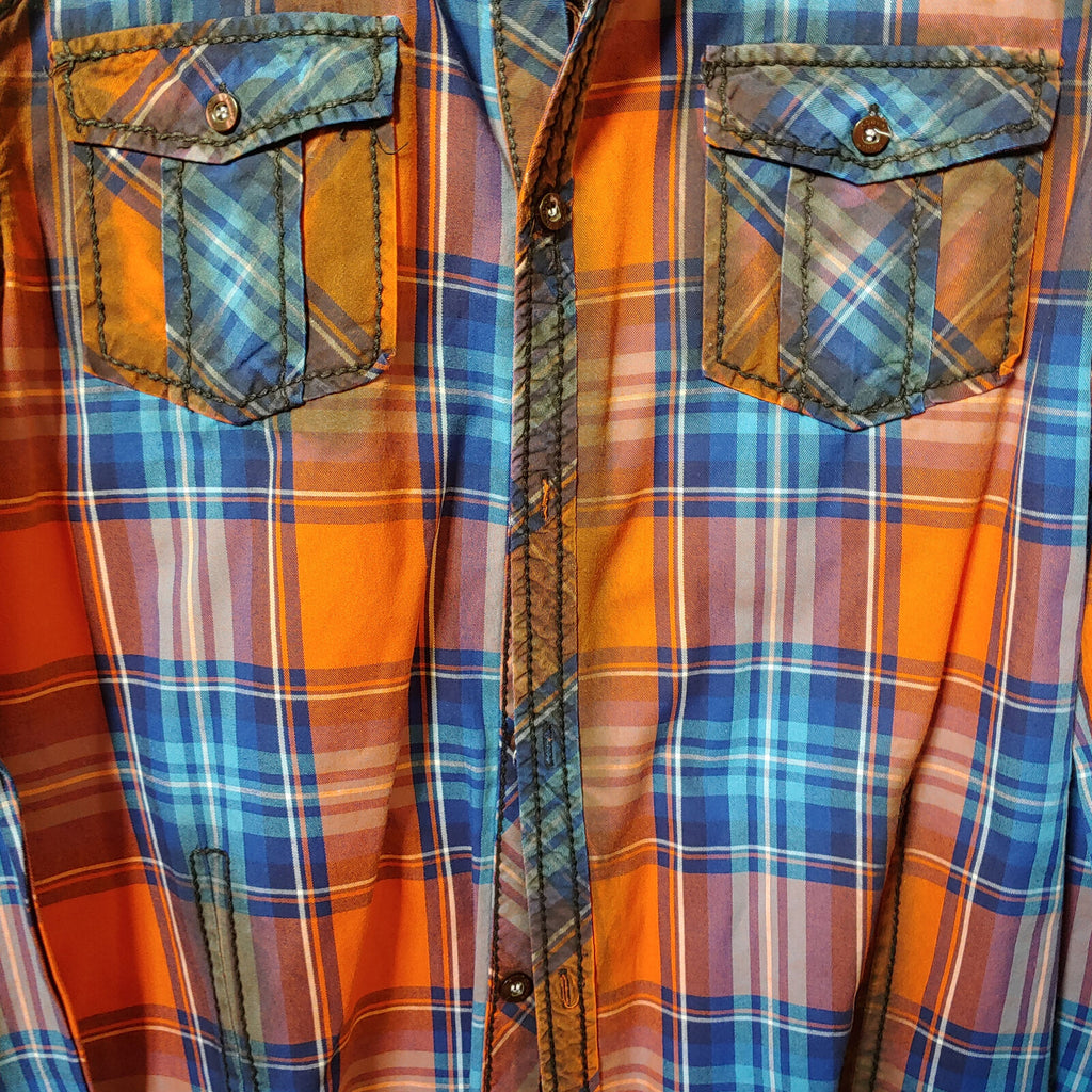 Roar | Men's Plaid Long sleeve Button down Casual Shirt | Medium