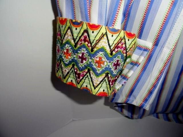 Robert Graham Fine Stripe Long Sleeve Shirt Size Medium