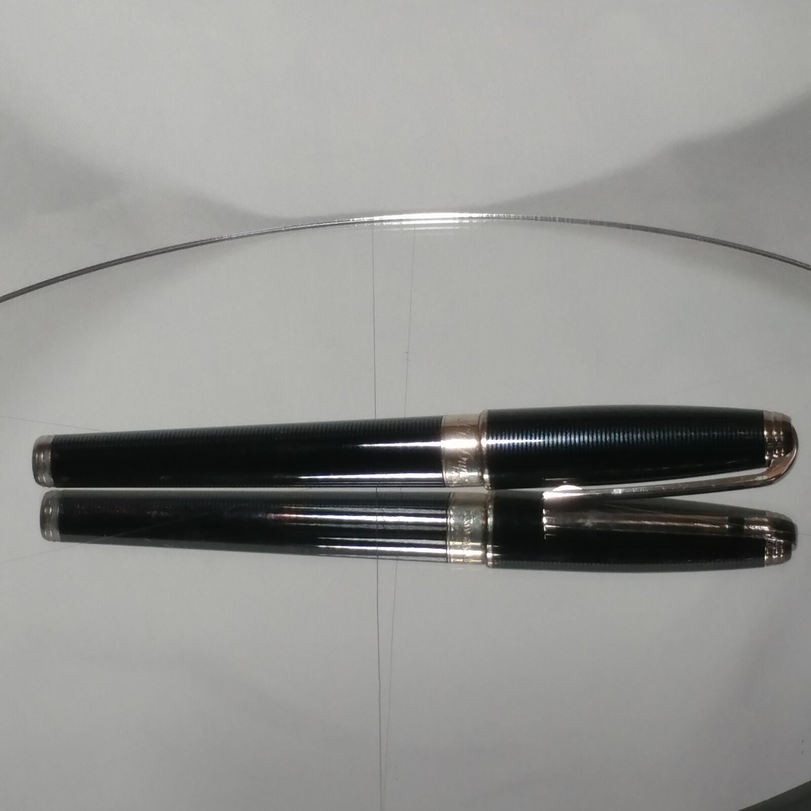 ST Dupont Casino Royale James Bond  007 Fountain Pen