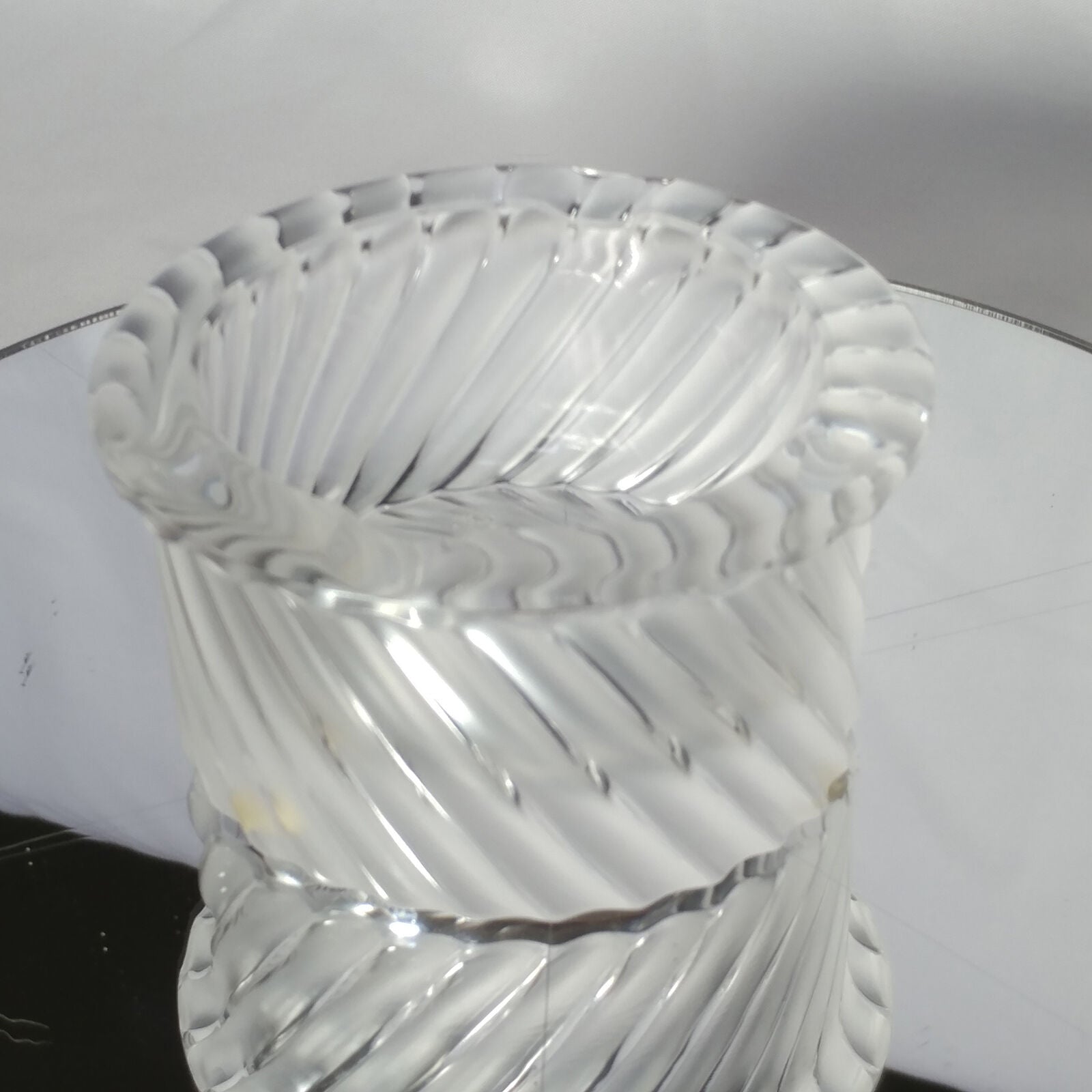 LALIQUE | Smyrne Crystal Ashtray