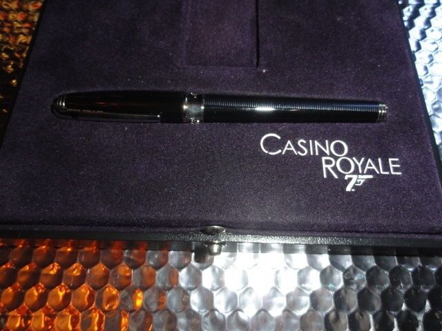 S.T. DUPONT CASINO ROYALE FOUNTAIN PEN