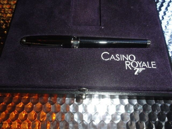 S.T. DUPONT CASINO ROYALE FOUNTAIN PEN