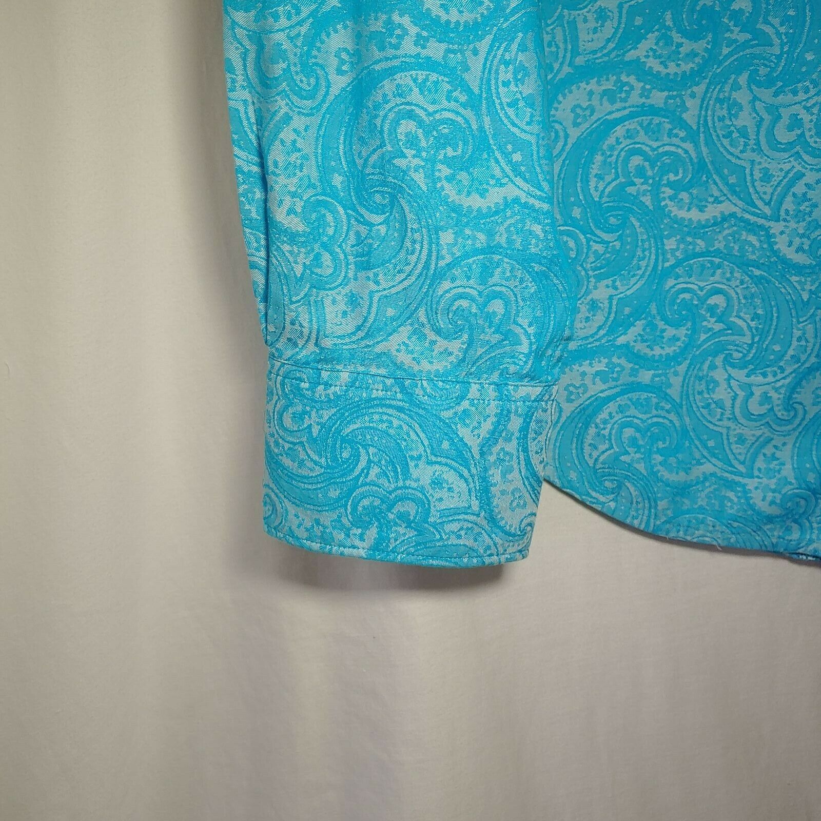 Robert Graham - Colorful Long Sleeve - Men's Medium Button Down Classic Fit