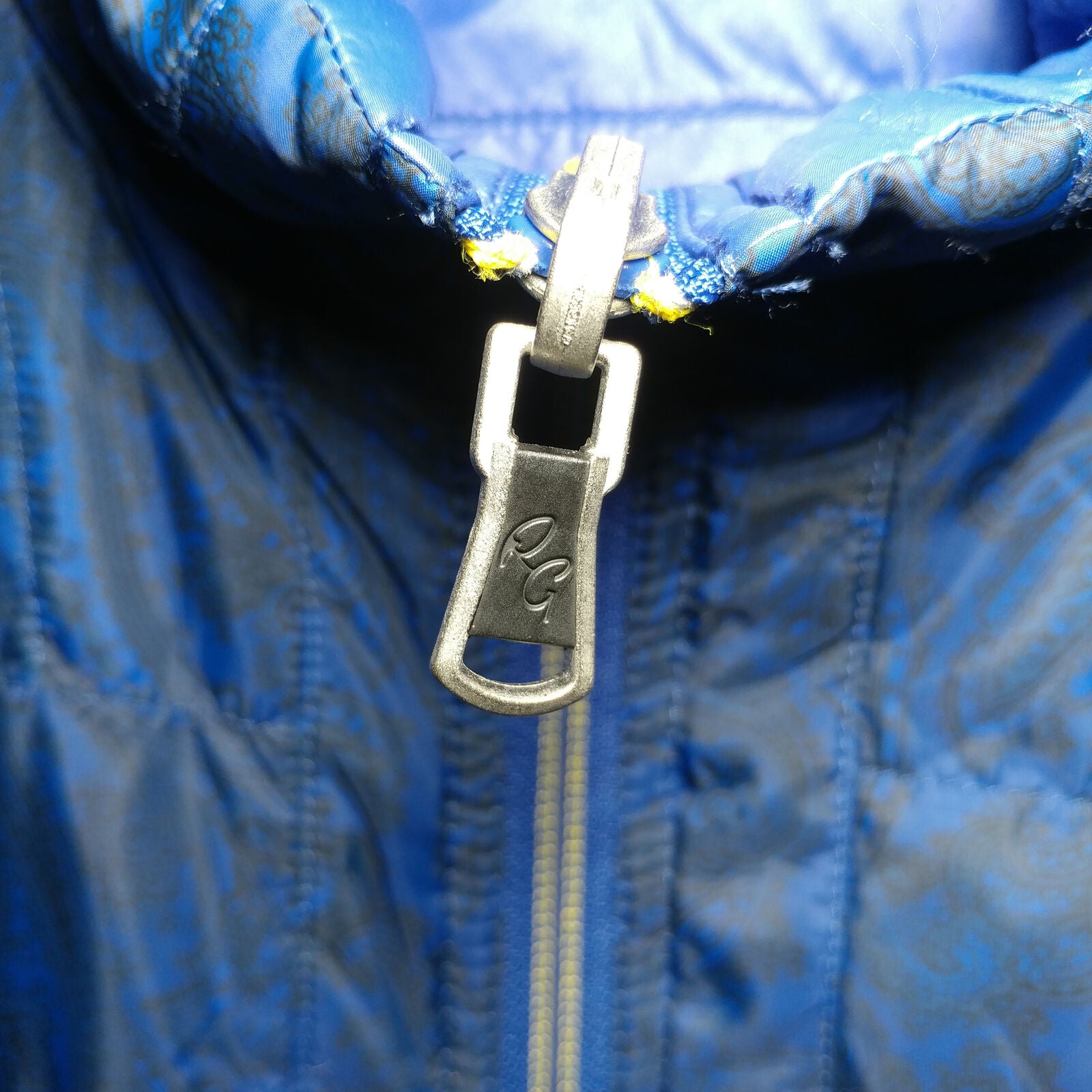 Robert Graham - Blue Vest - Men's Medium Zip-Up