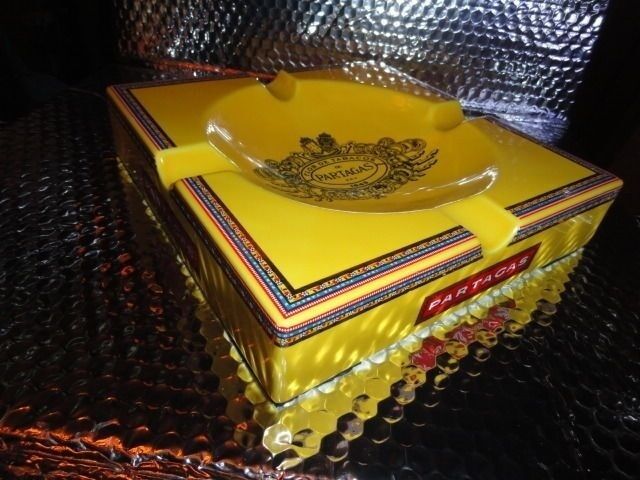 ceramic large size  ashtray