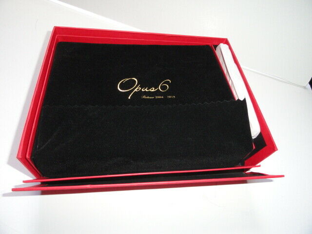 Fuente Fobidden OpusX Red travel humidor