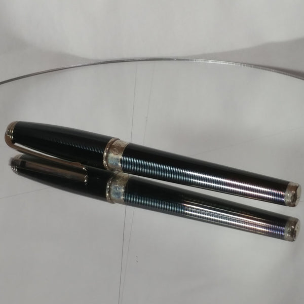 ST Dupont Casino Royale James Bond  007 Fountain Pen