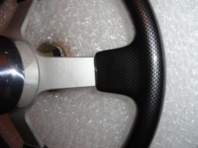 Gussi Boat Steering Wheel – Black Carbon Look with Brushed Spoke & Polished Hub Adapter