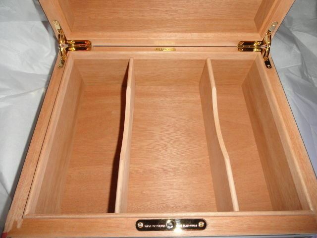 Elie Bleu Flor de Alba Black Humidor - 75 Count