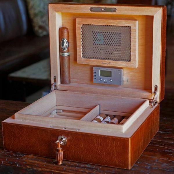 Brizard and Co- The "Airflow" Cigar Humidor - Antique Saddle Leather 30/40 Count