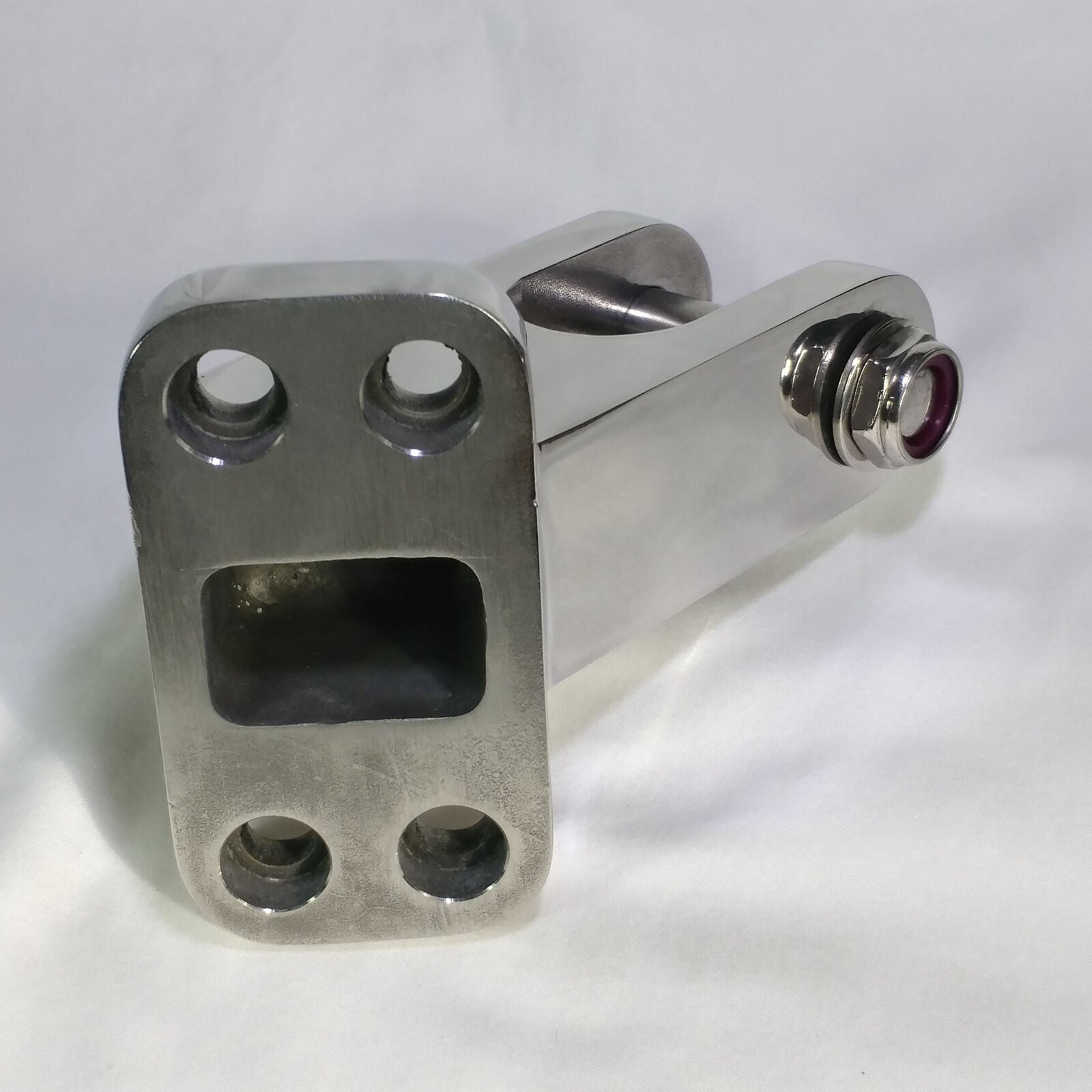 Marine Machine | Tie Bar Mount for Merc 6 Stern Drive | 1 Count
