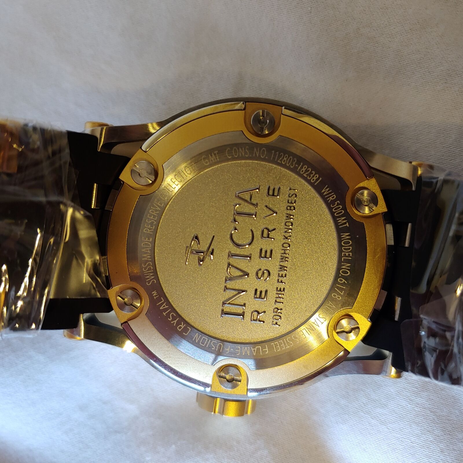 INVICTA SUBAQUA QUARTZ WATCH  6178- GOLD CASE WITH BLACK TONE RUBBER BAND