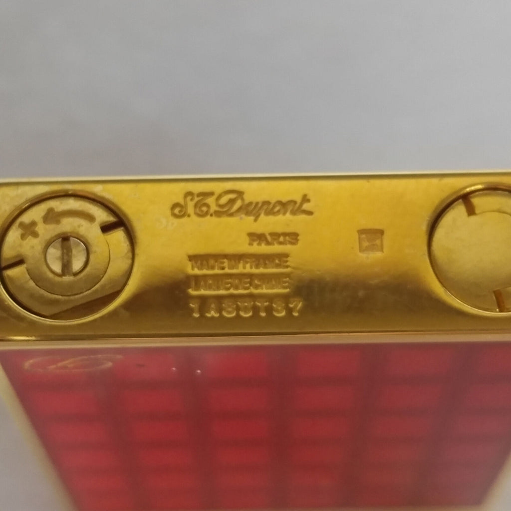 S.T. Dupont Gatsby Vertigo Laque de Chine Gold Plated Lighter