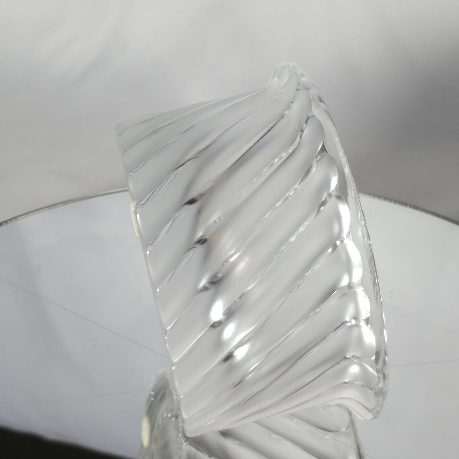 LALIQUE | Smyrne Crystal Ashtray