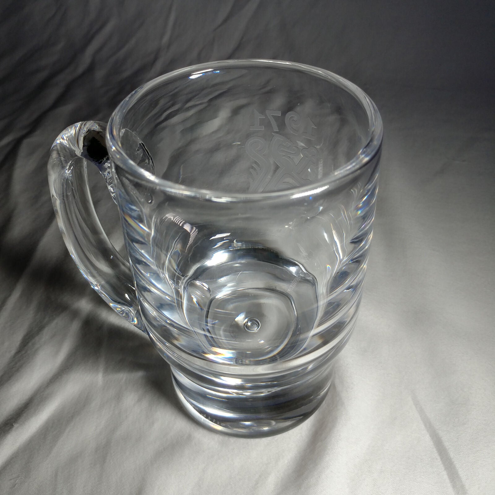 KOSTA BODA ART GLASS CRYSTAL MUG VICKE LINDSTRAND ETCHED 1971