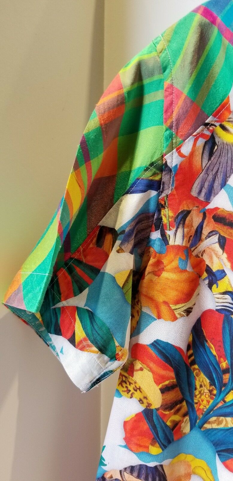 Robert Graham Men's Think Vivid Limited Edition Shirt