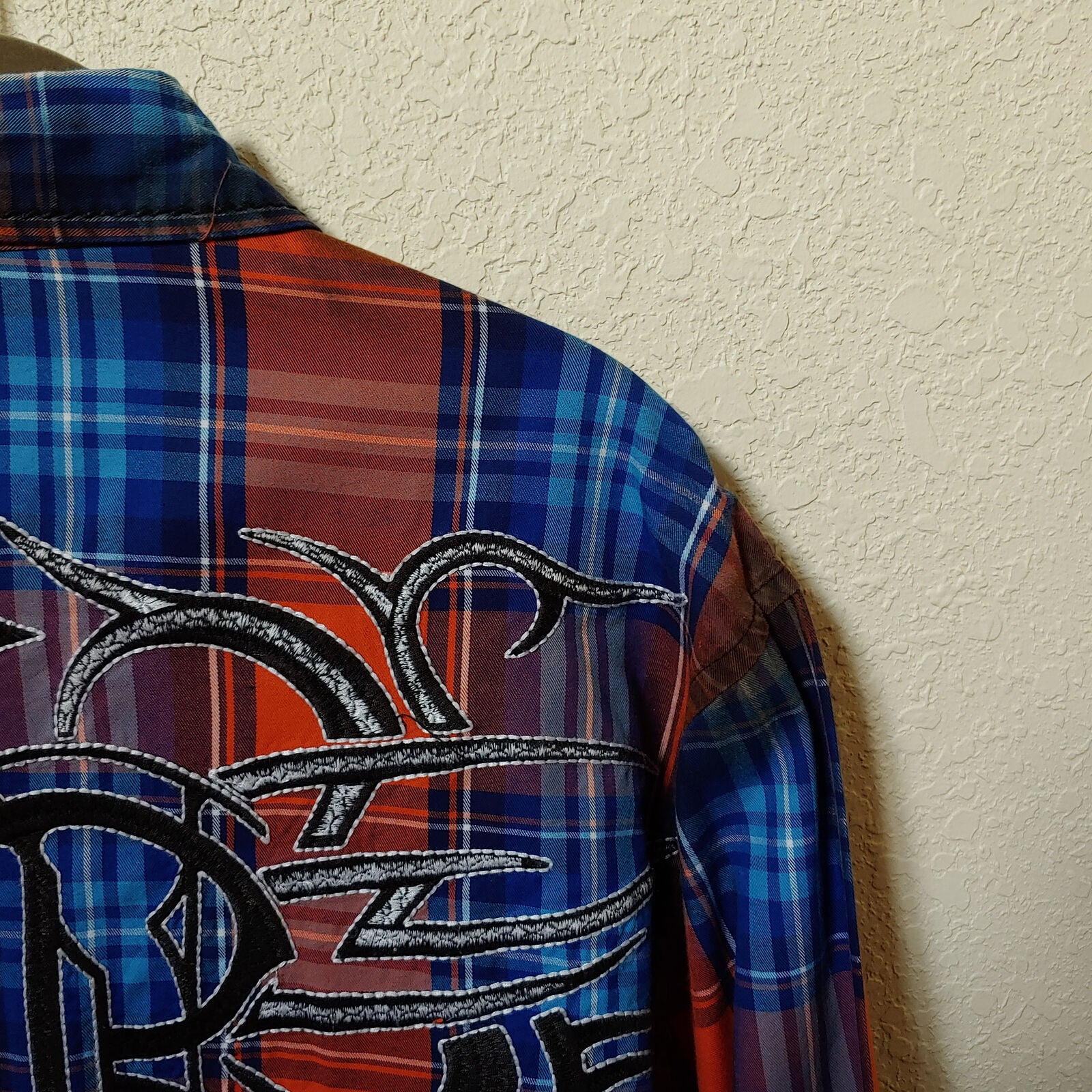 Roar | Men's Plaid Long sleeve Button down Casual Shirt | Medium