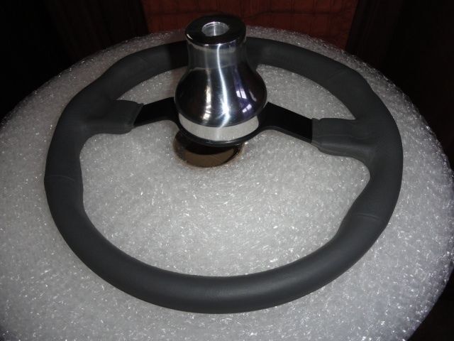 Gussi Boat Steering Wheel M521 Grey Urethane Black Spoke & Polished Alum Hub