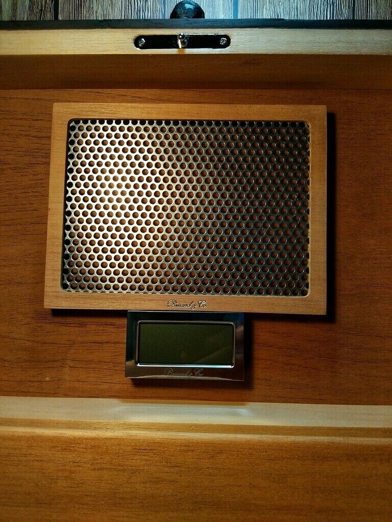 Brizard and Co "Hacienda " Humidor 150 count 16" L x 12" W x 9" H Made in USA