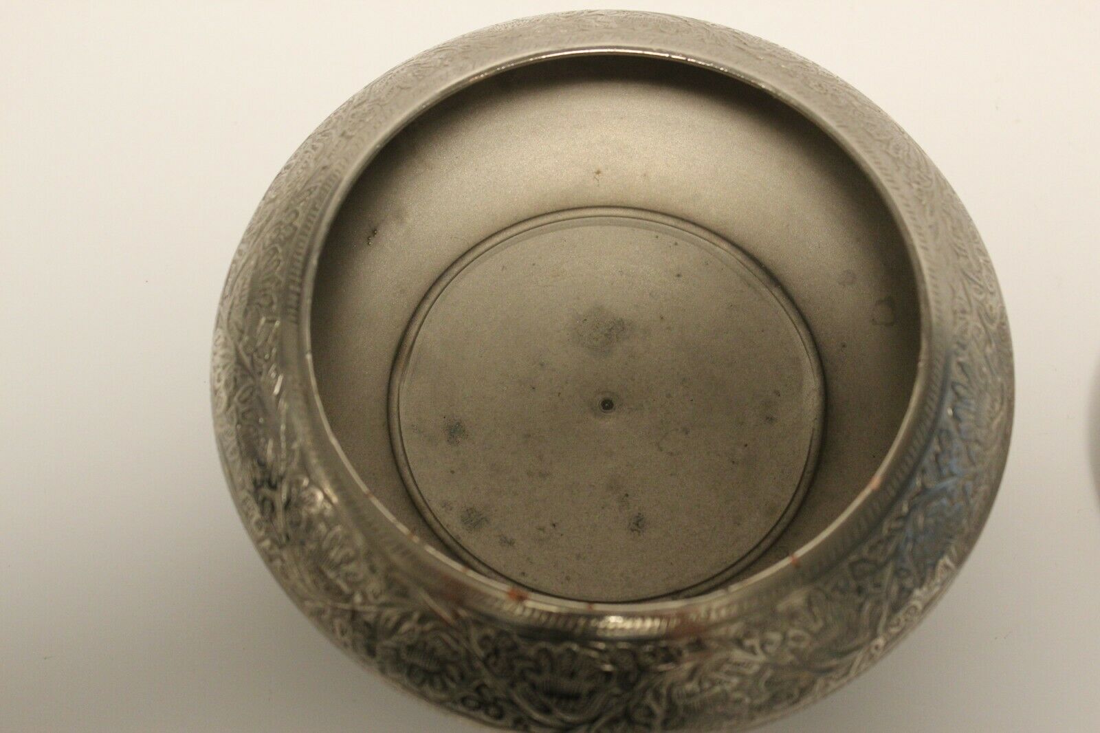 Circular Metal Ashtray