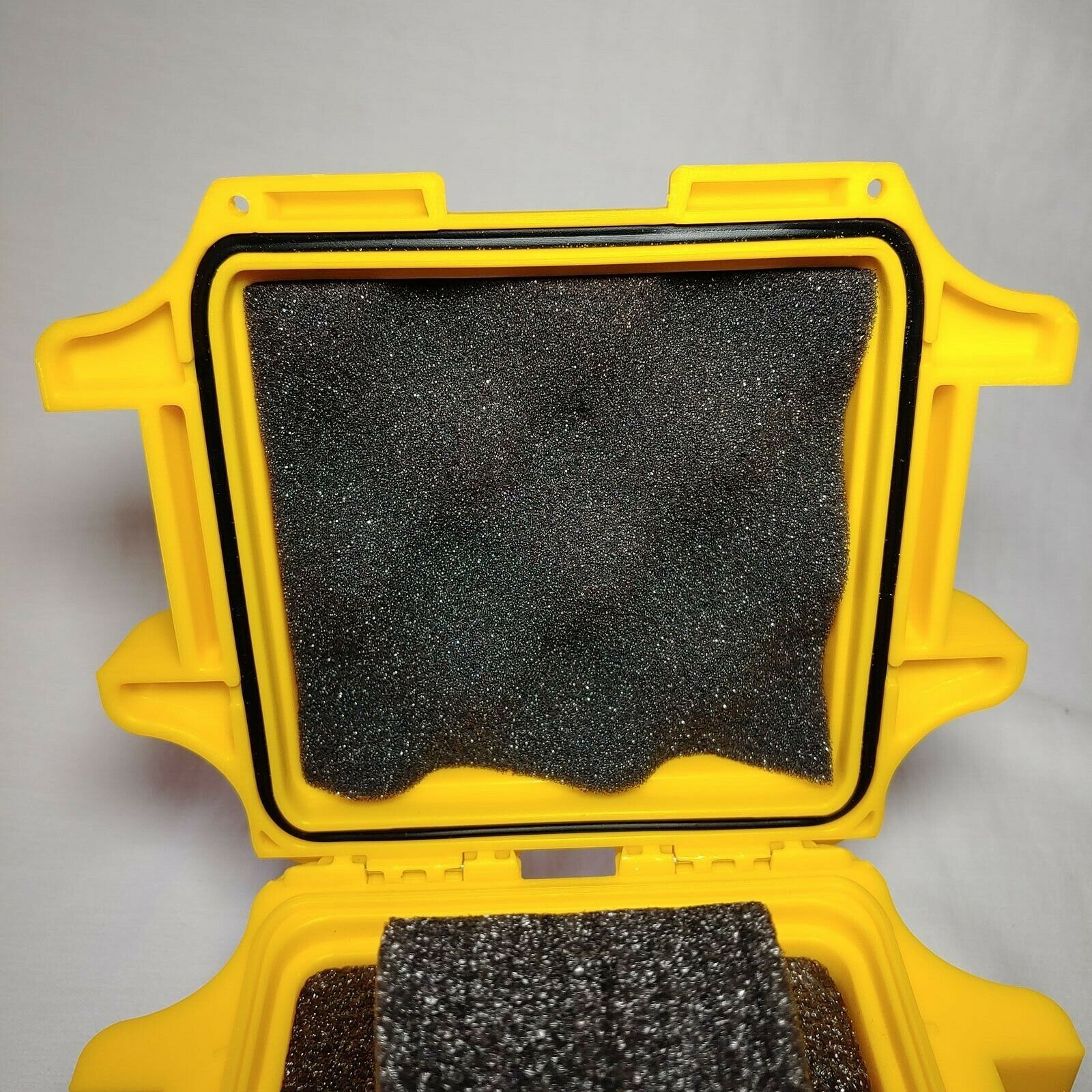 INVICTA 1 SLOT IMPACT CASE - MODEL DC1GDMIR