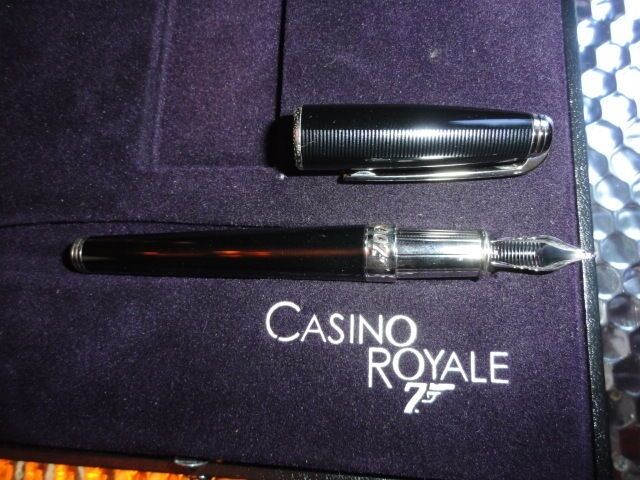 S.T. Dupont Casino Royale 007 Fountain Pen