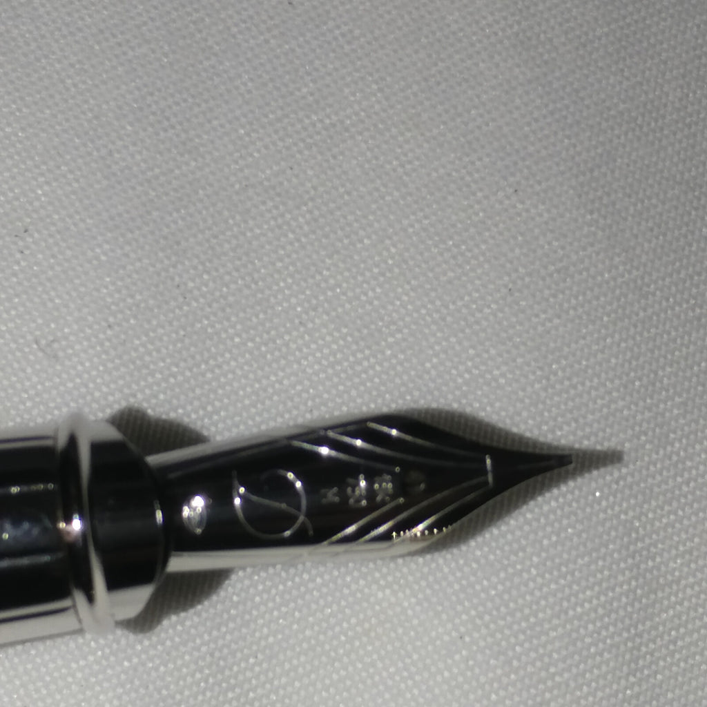 S.T. Dupont Diamond Drop Limited Edition Orpheo Fountain Pen