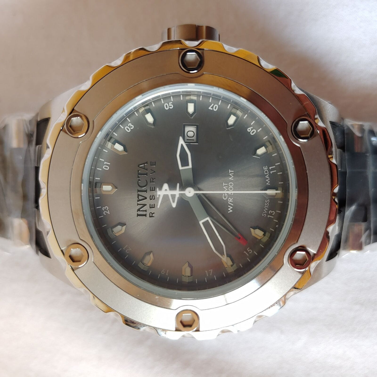 INVICTA SUBAQUA QUARTZ WATCH - STAINLESS STEEL CASE WITH GREY TONE RUBBER BAND