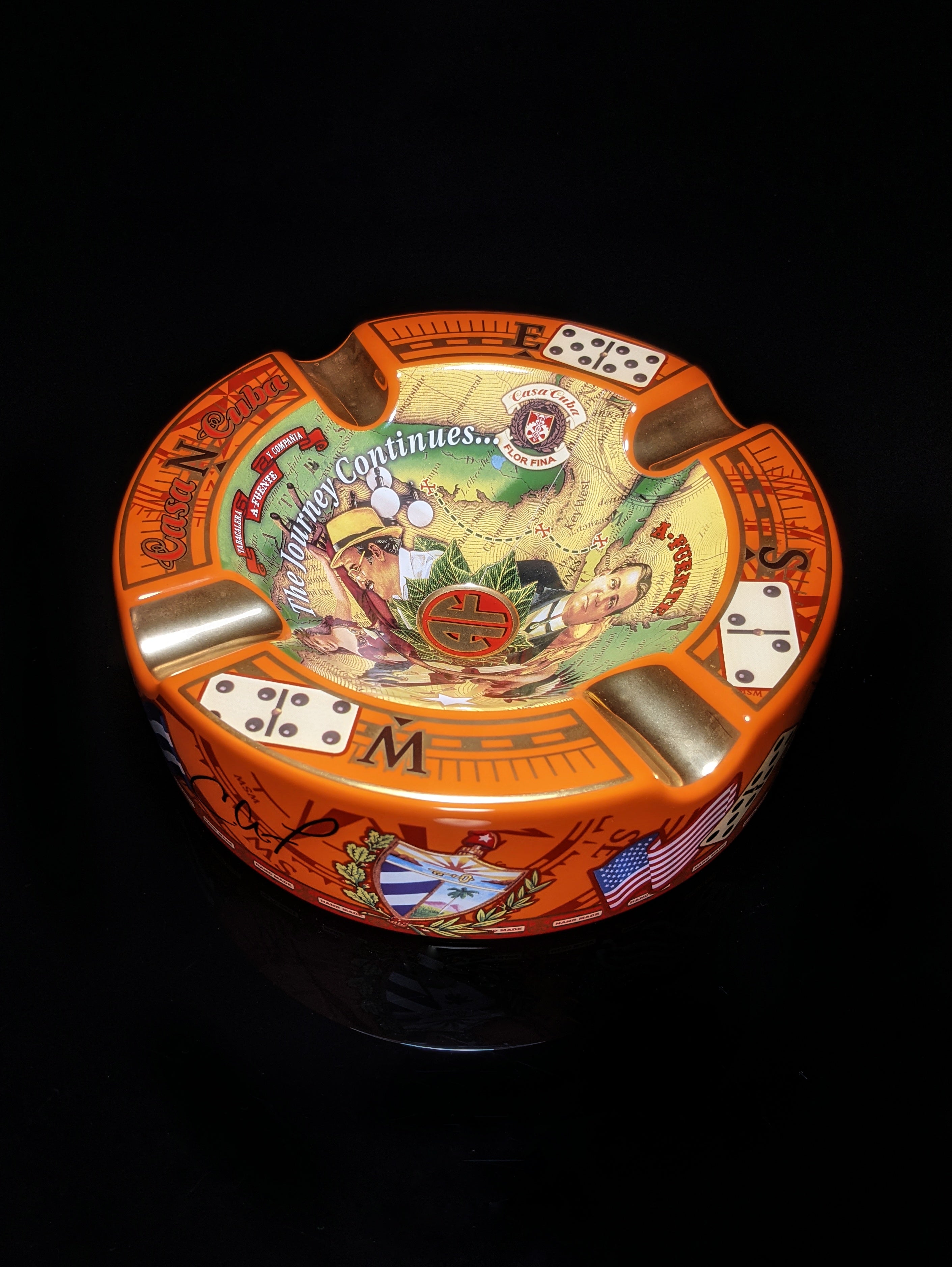 Fuente Casa Collection  Ashtray NIB.