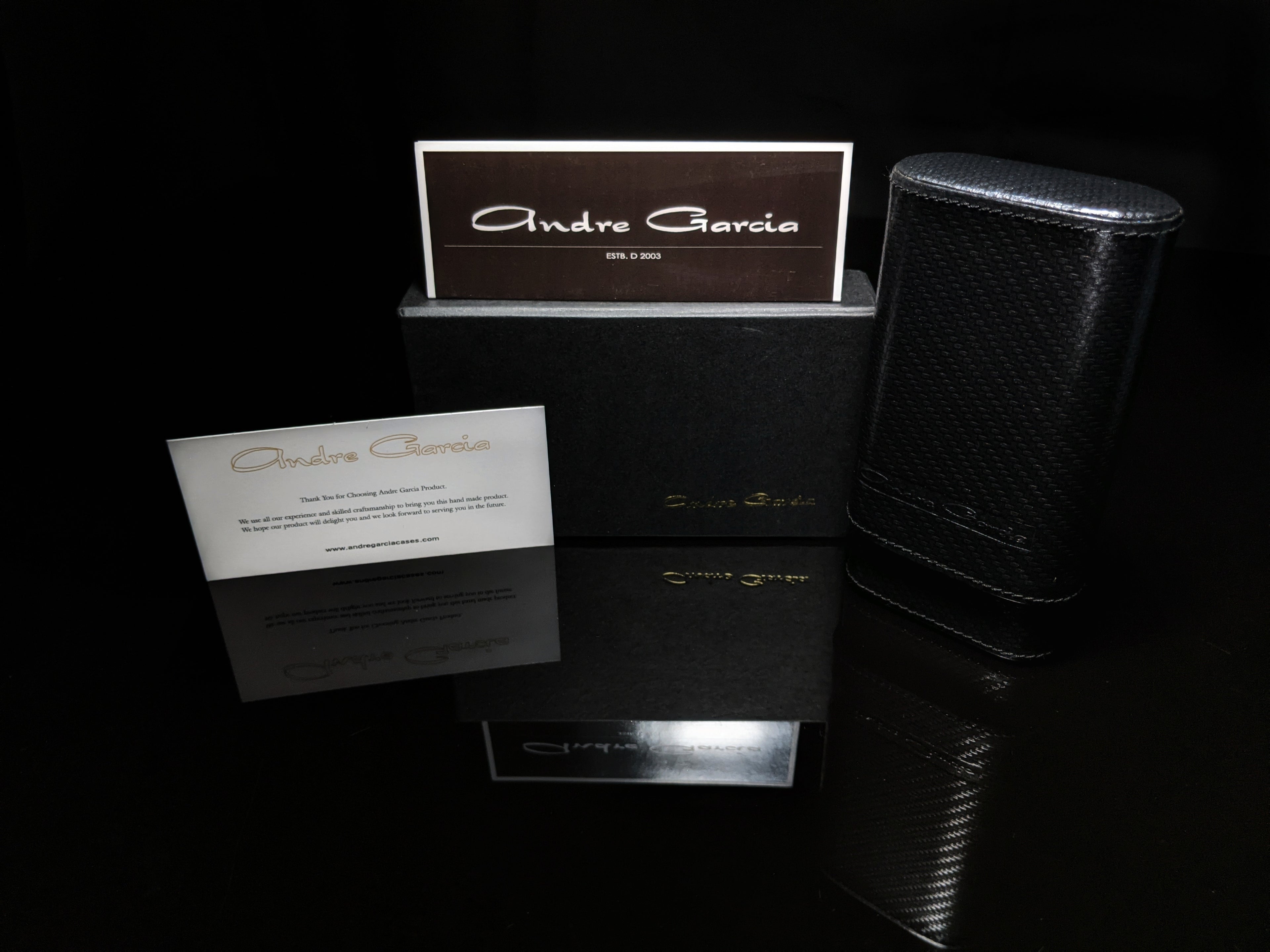 Andre Garcia 3 Finger case