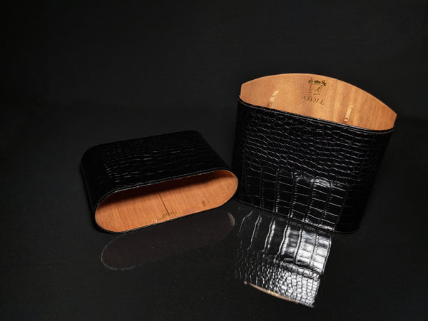 atoll cigar case in Black Croc