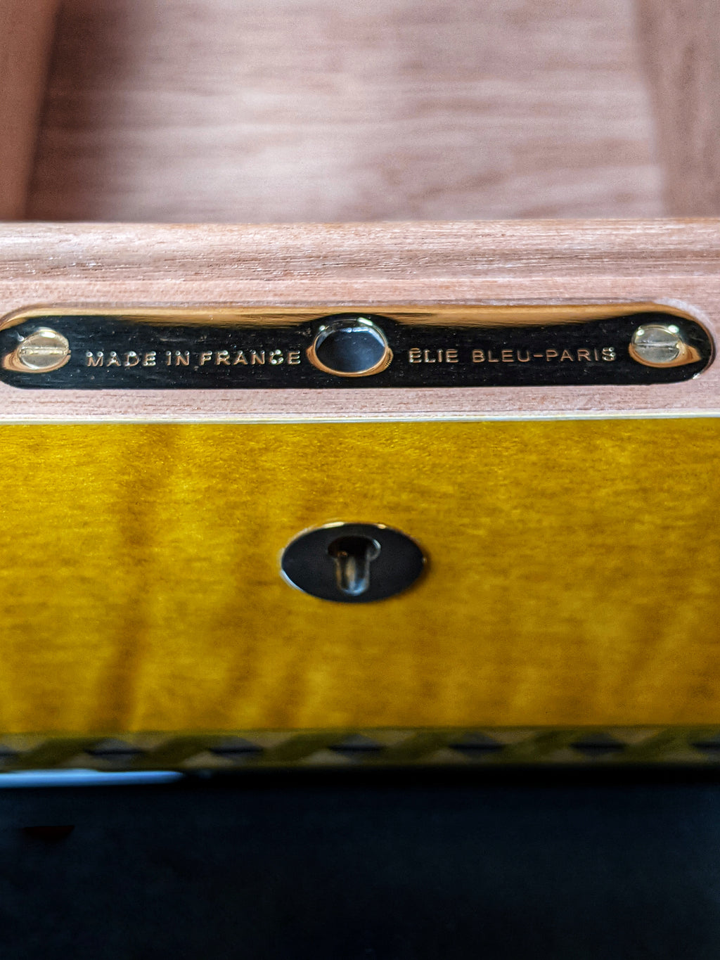 Elie Bleu Medals Yellow Sycamore  Humidor 75 Count