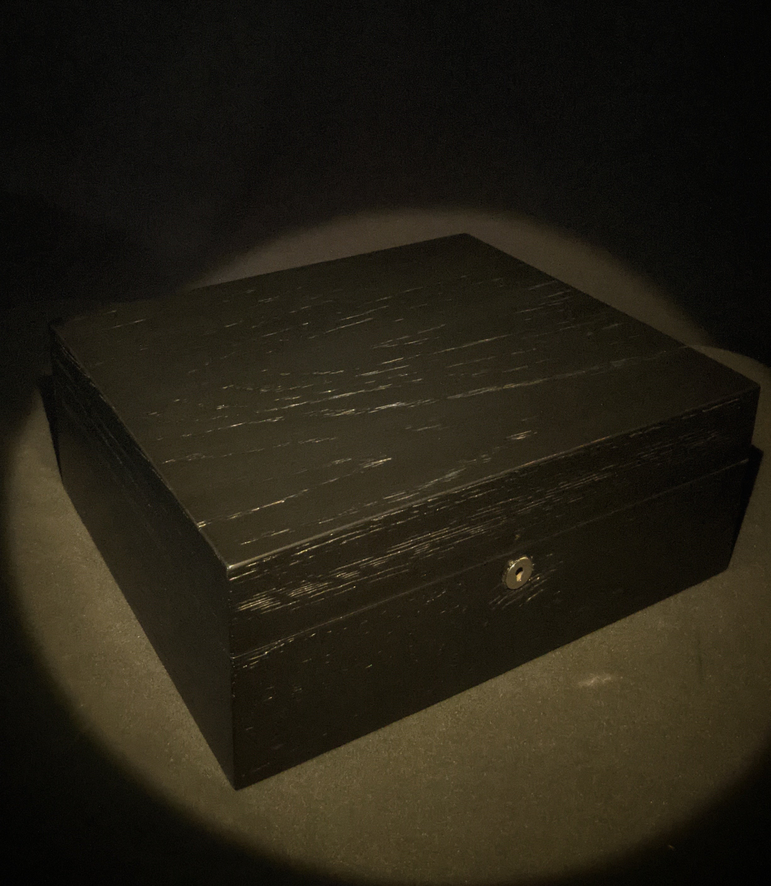 Brizard and Co. - The "Royal Oak Collection" Humidor - Black Oak (60/70 Count)