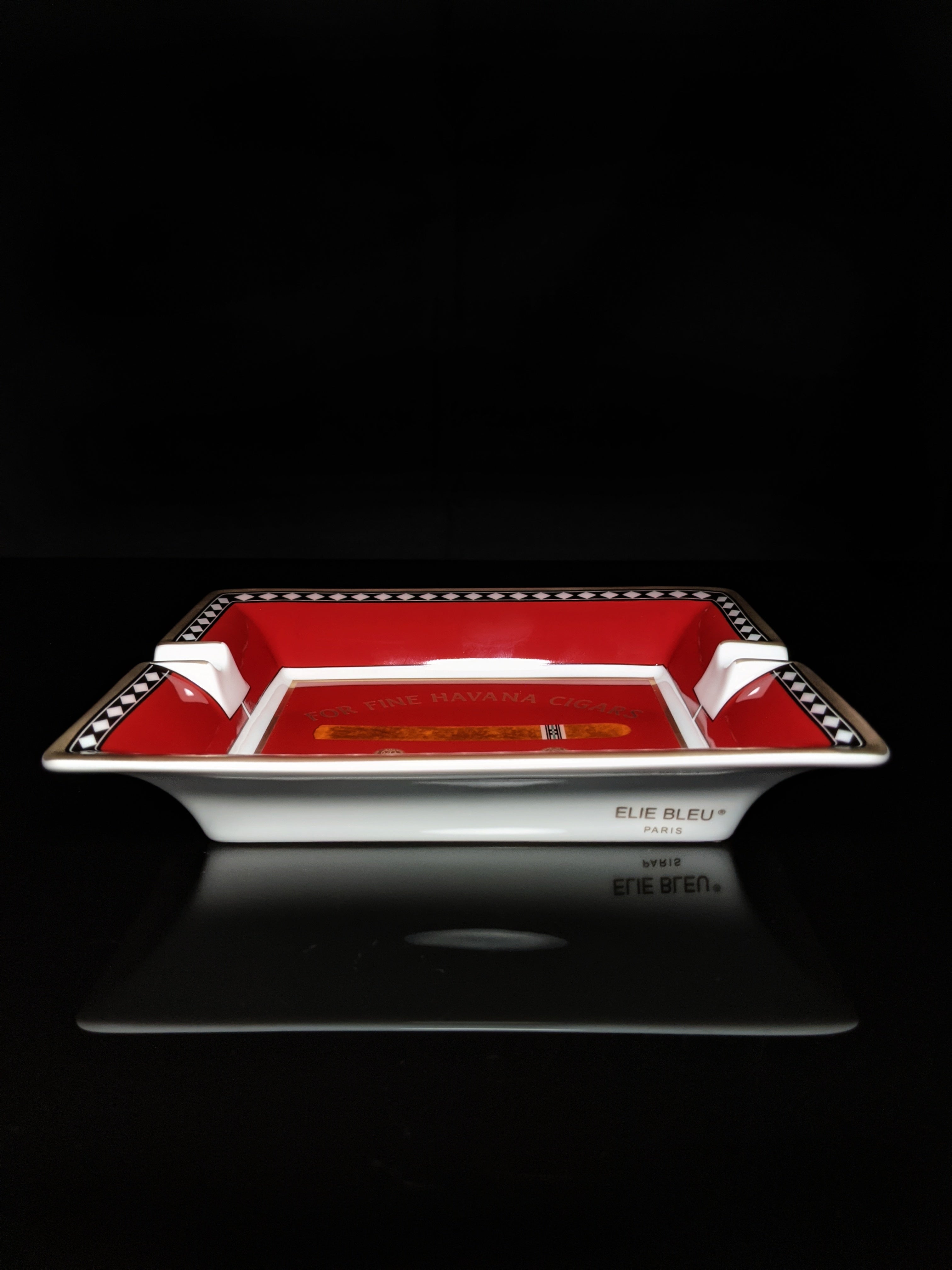 Elie Bleu Medals Red Ashtray new in the original box made in France