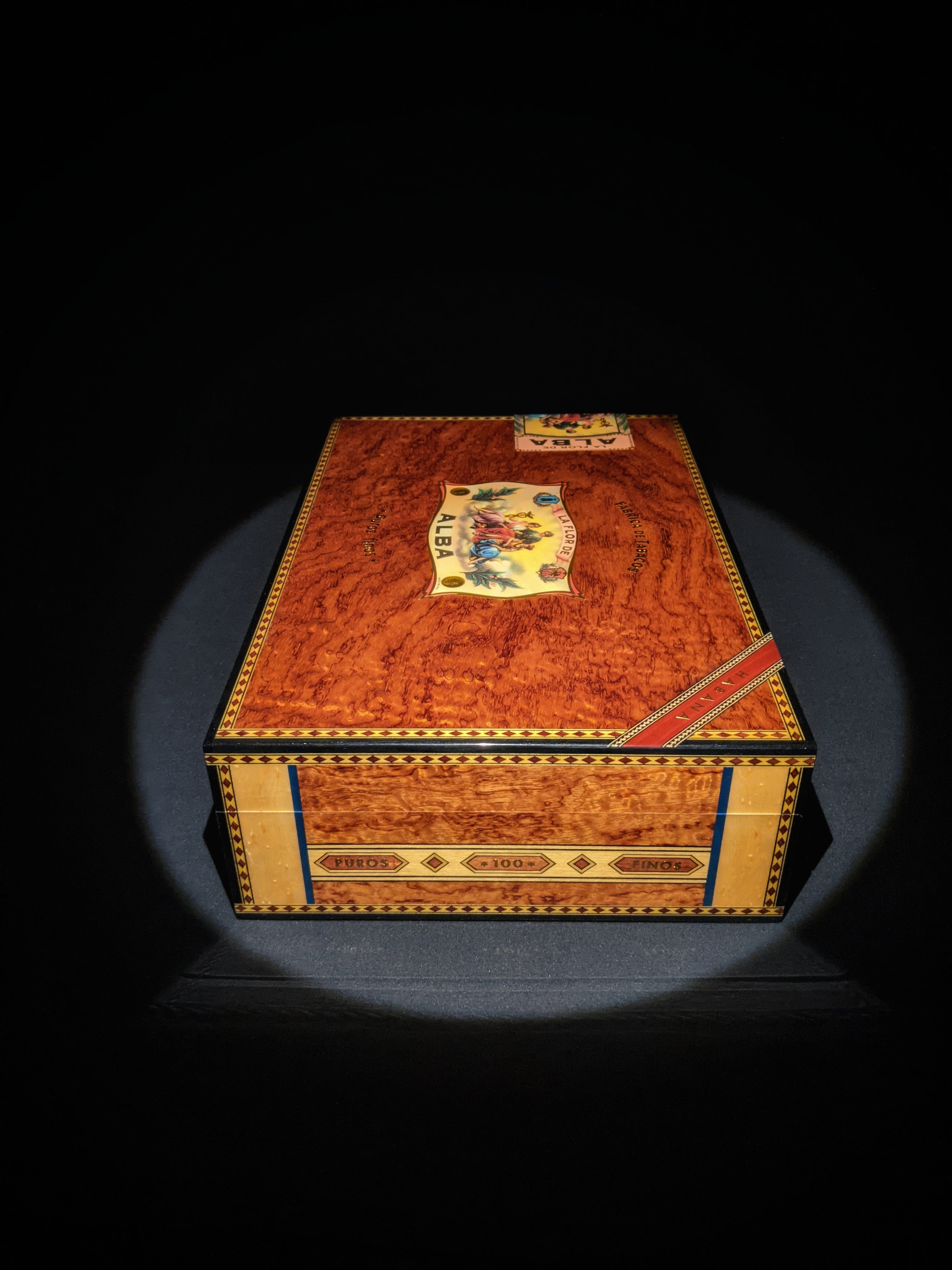 Elie Bleu Alba Bubinga Humidor 110 ct NIB