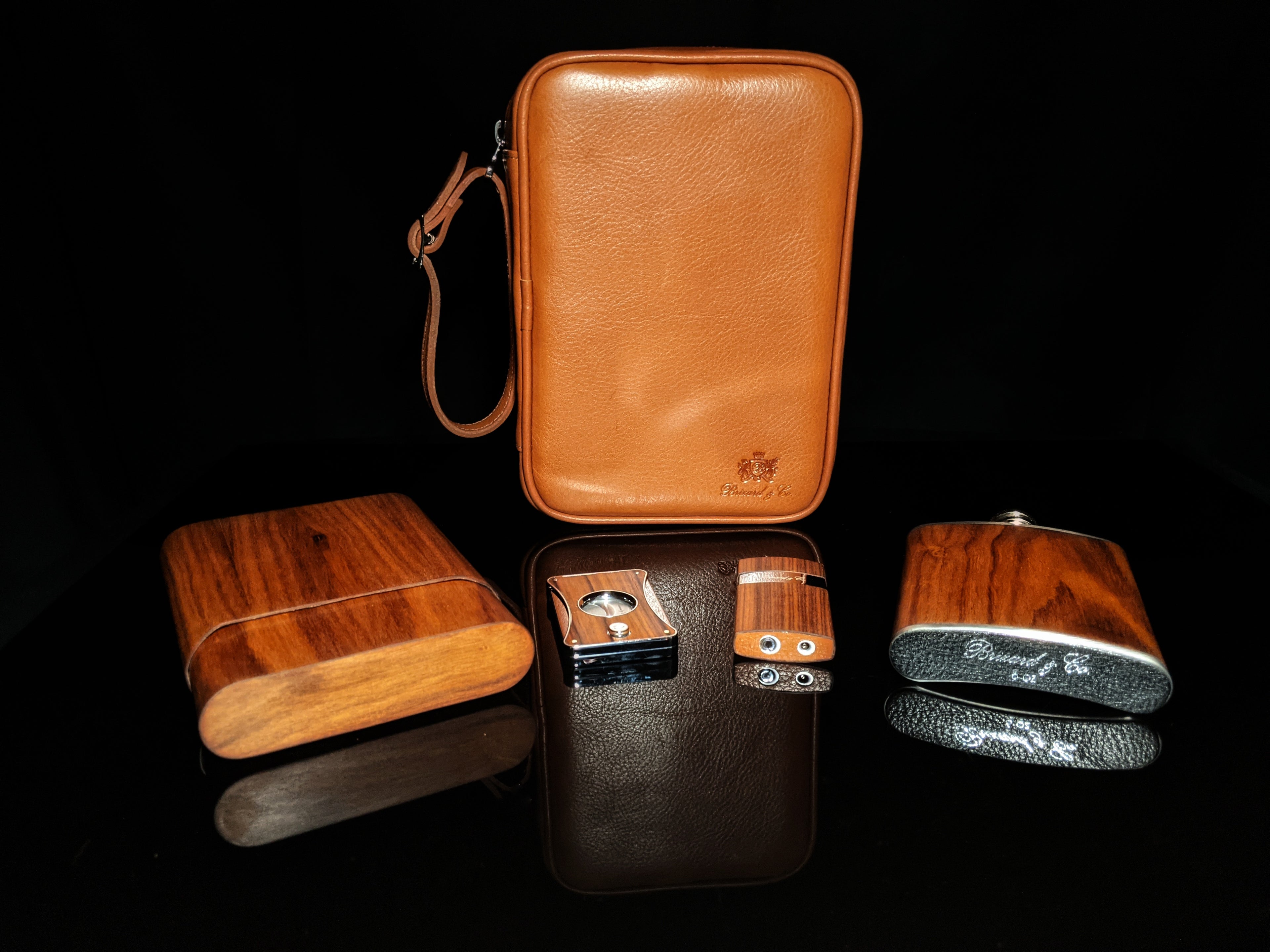Brizard and Co Havana Traveler in Tan Leather with matching cutter and lighter NIB