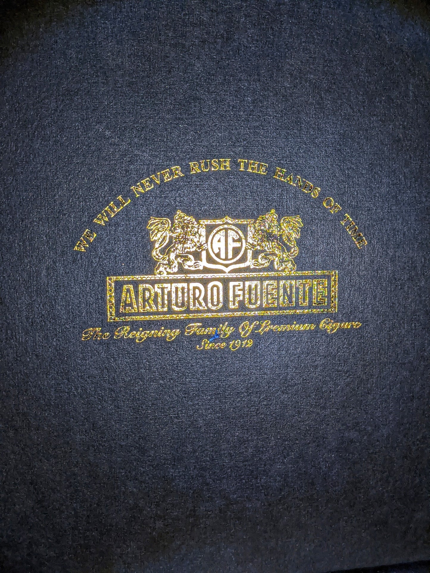 Arturo Fuente custom heavy clear glass ashtray. NIB 7 7/8" Diameter