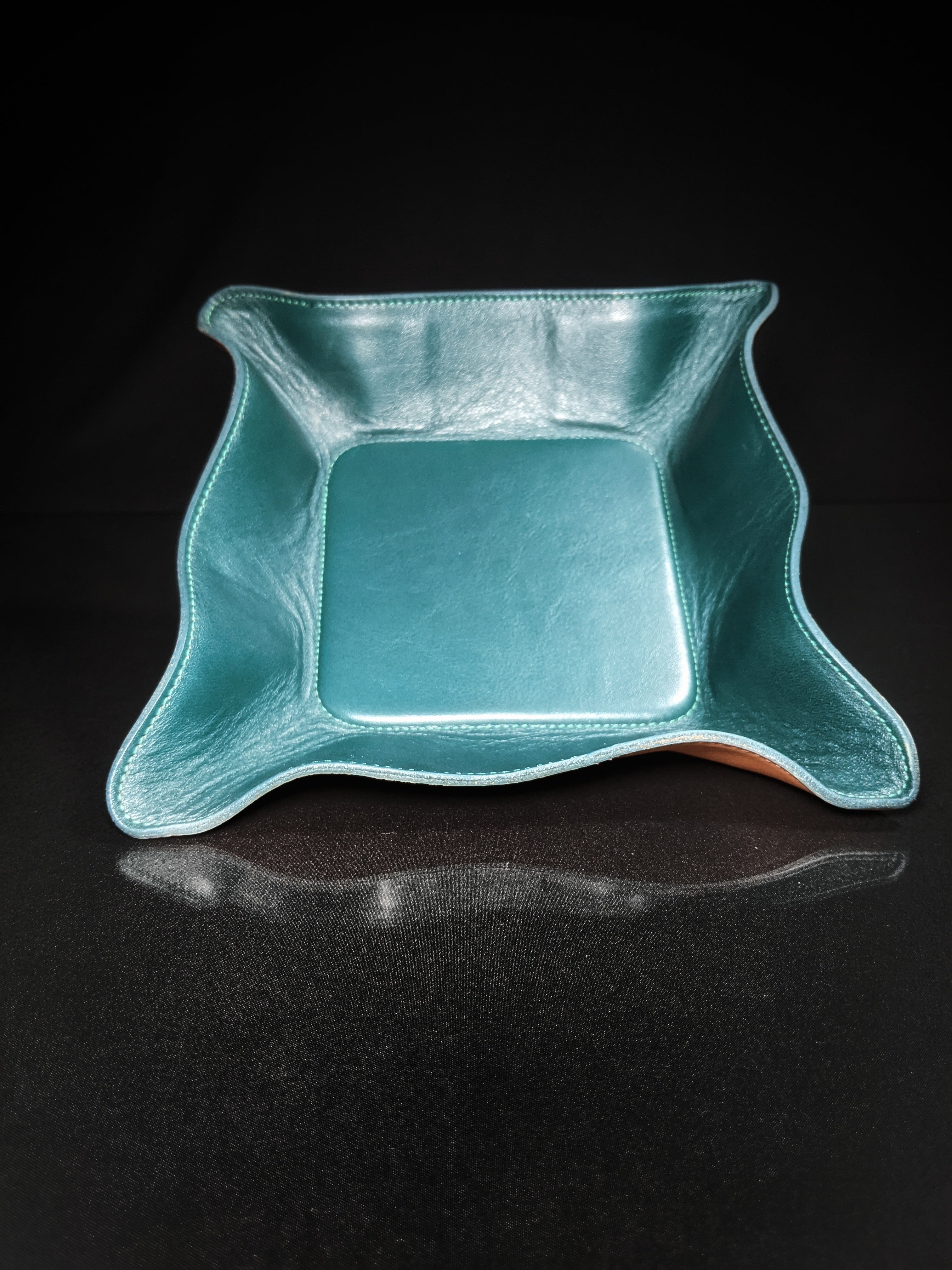 Brizard and Co Augusta Green Leather Valet Tray