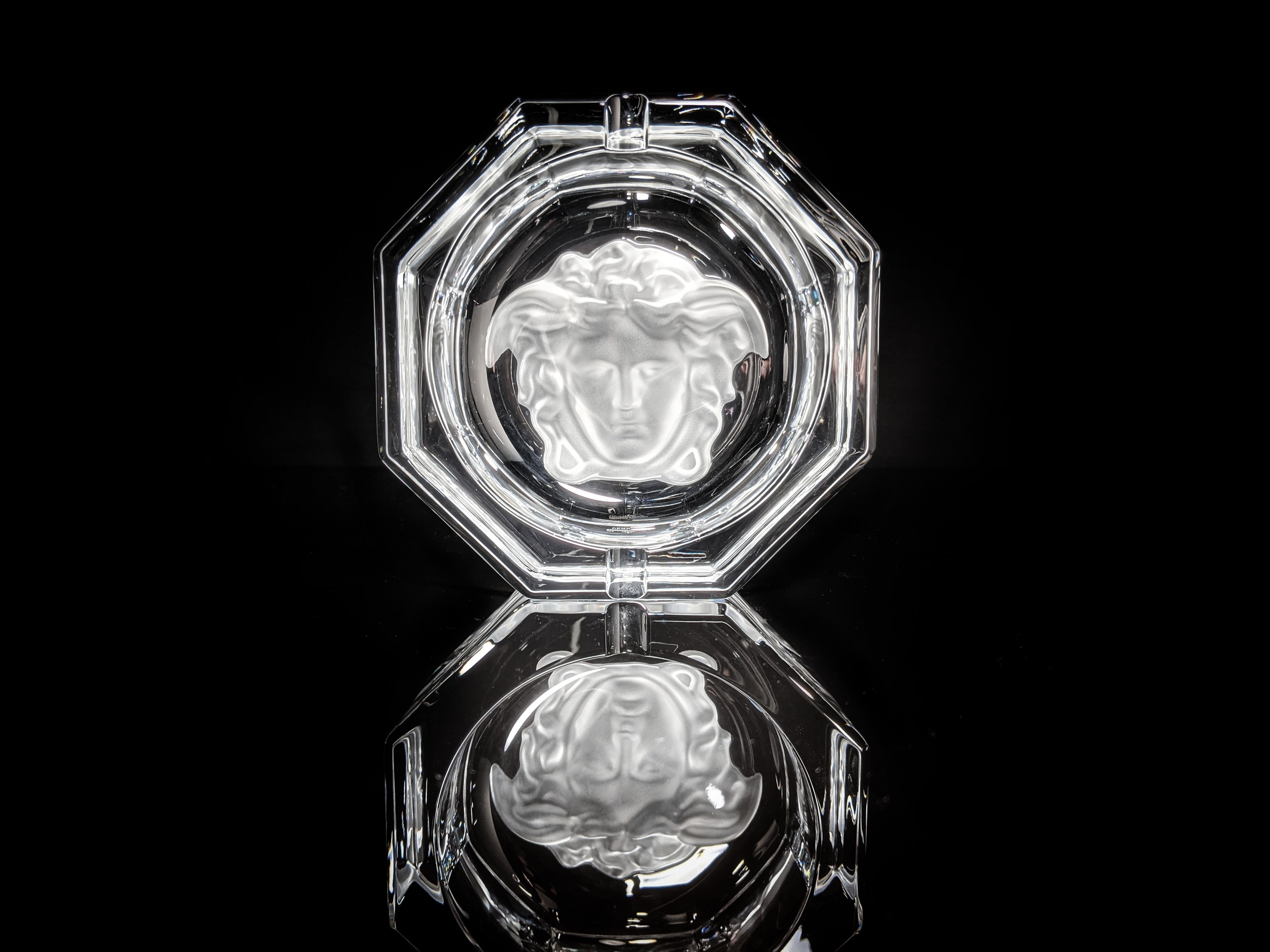 Versace Medusa Lumiere Crystal Ashtray – BG Gear Co