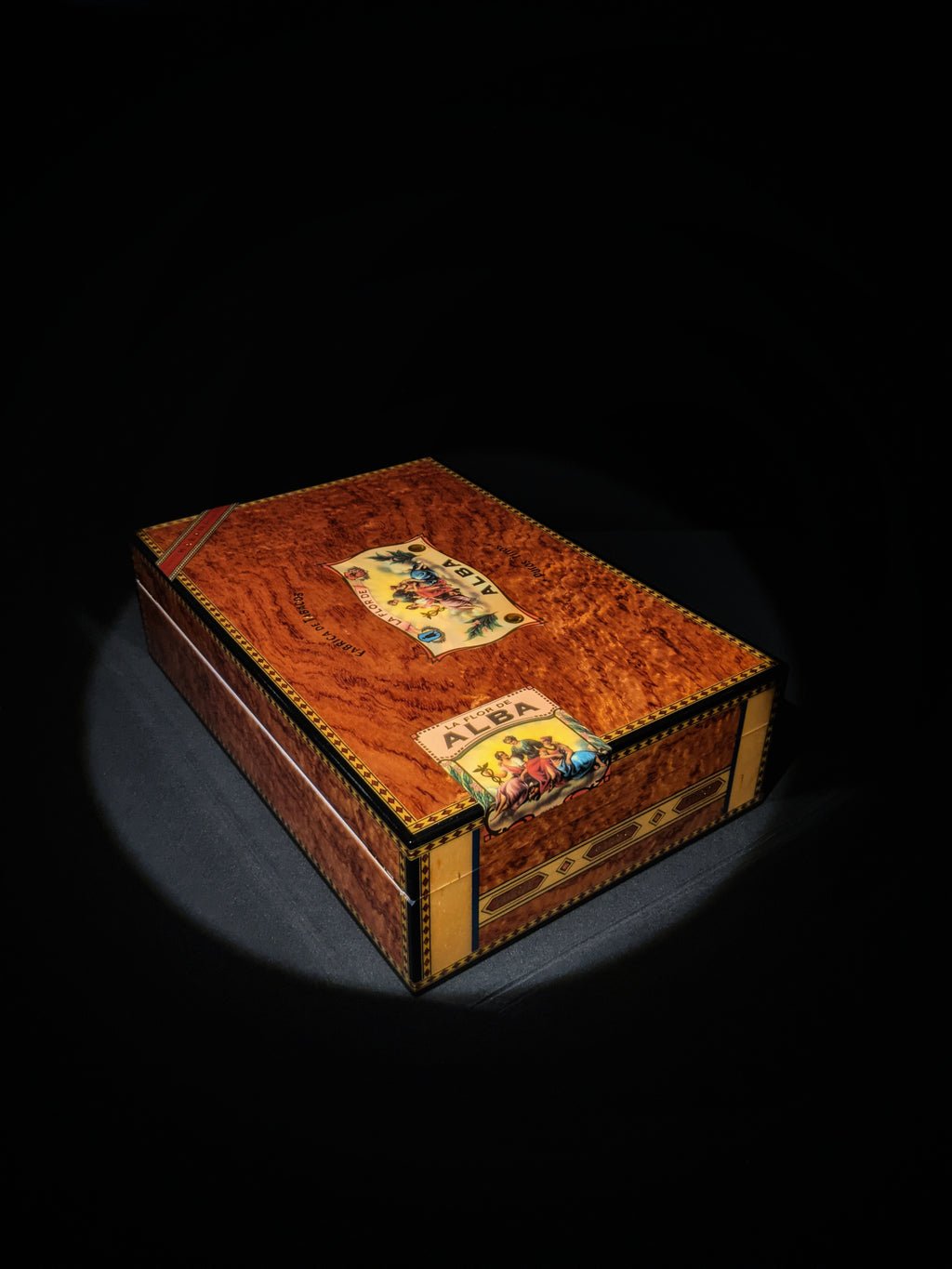 Elie Bleu Alba Bubinga Humidor 110 ct NIB