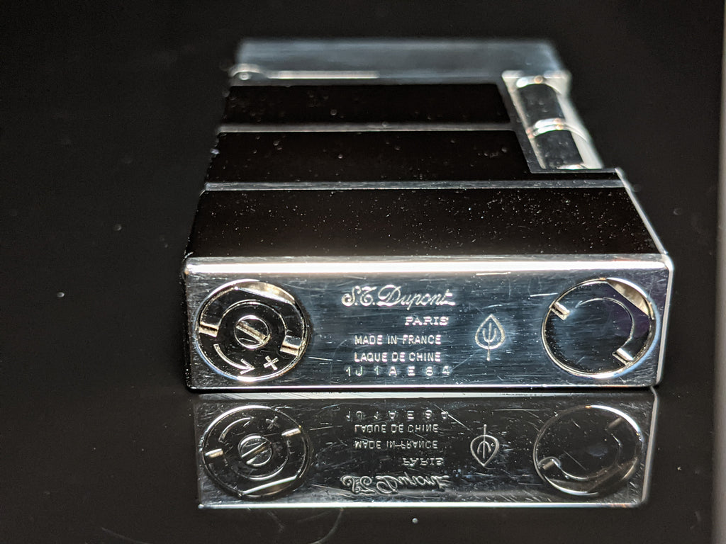 S.T. Dupont Black Lacquer L2 Lighter